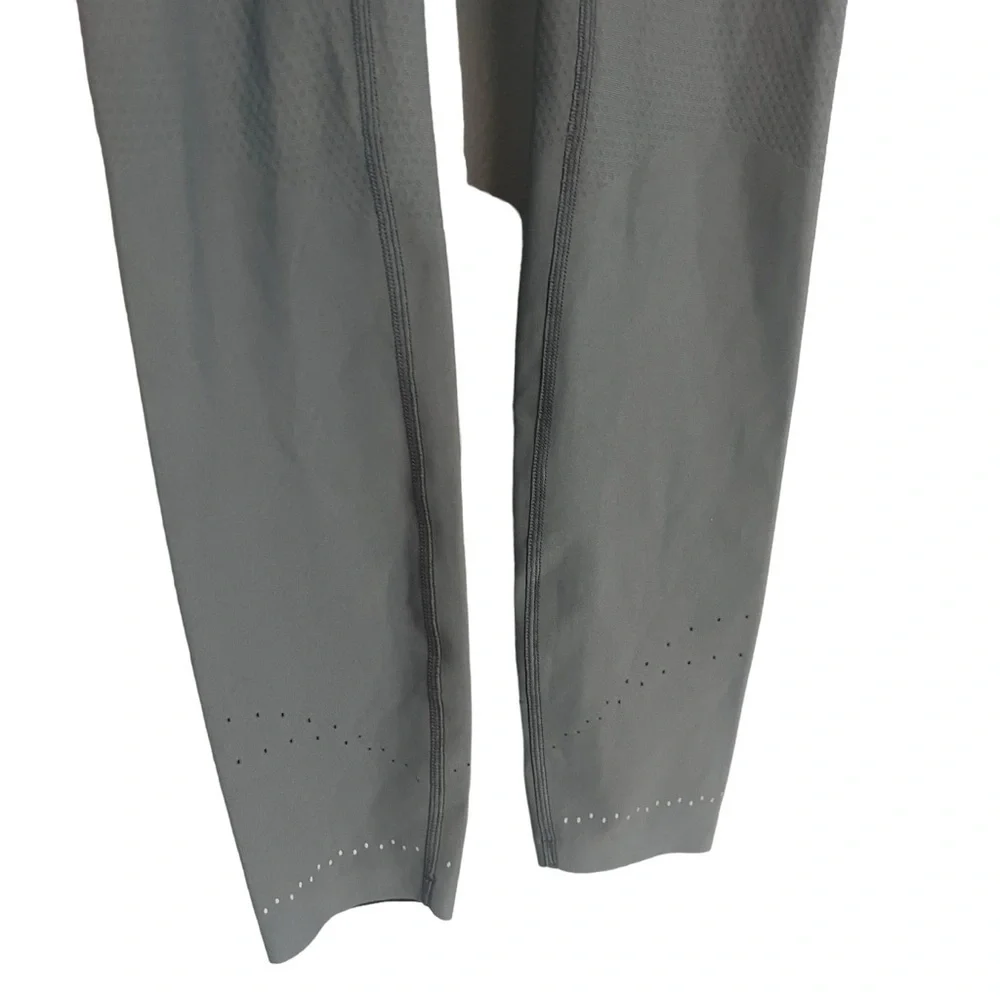 Lululemon Zoned In Tight leggings Moon Phase size 6